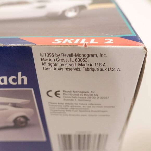 Vintage 1995 MONOGRAM Lamborghini Countach 1:24 Scale Model Kit 2769 - Picture 10 of 11